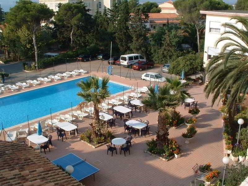 Village Vacances Le Lion De Mer Saint-Raphaël 外观 照片