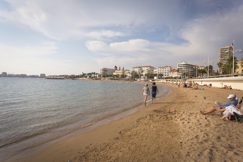Village Vacances Le Lion De Mer Saint-Raphaël 外观 照片