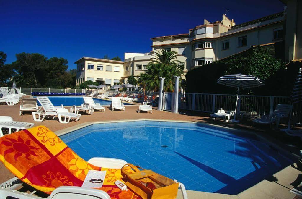 Village Vacances Le Lion De Mer Saint-Raphaël 外观 照片
