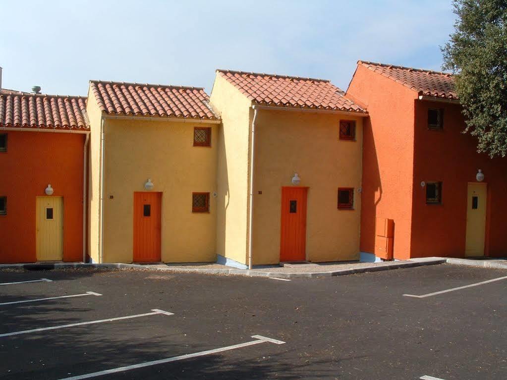Village Vacances Le Lion De Mer Saint-Raphaël 外观 照片