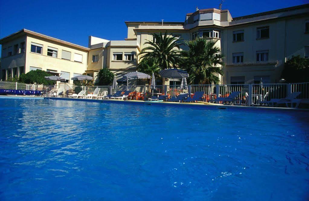 Village Vacances Le Lion De Mer Saint-Raphaël 外观 照片