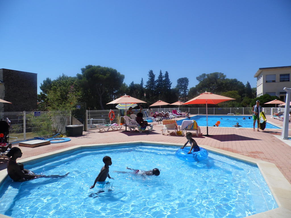 Village Vacances Le Lion De Mer Saint-Raphaël 外观 照片