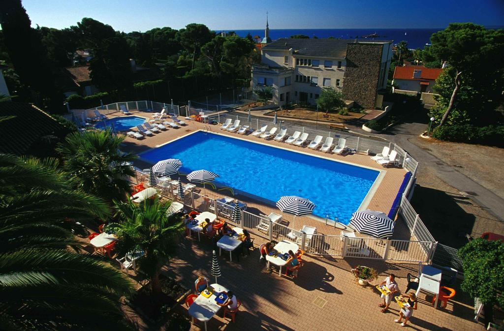 Village Vacances Le Lion De Mer Saint-Raphaël 外观 照片